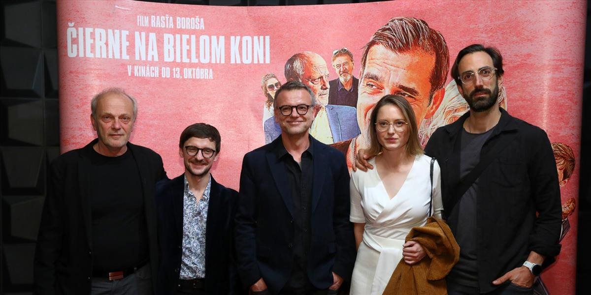 Na slávnostnej premiére gangsterky Čierne na bielom koni predstavili aj novú pieseň Jany Kirschner