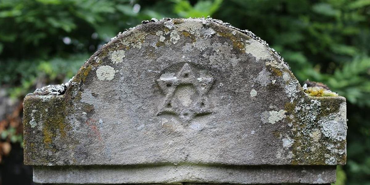 Verejnosť môže prísť na komentovanú prehliadku židovského cintorína