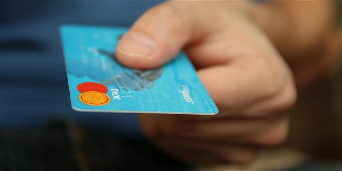 Polícia varuje pred poskytovaním údajov platobnej karty pri predaji na internete