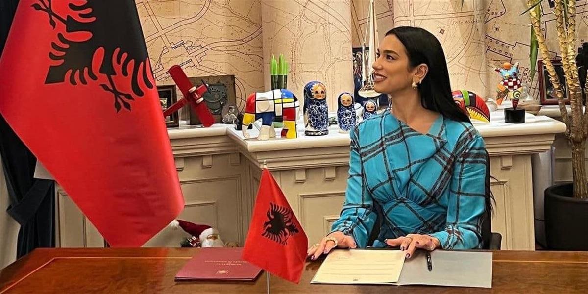 Speváčka Dua Lipa získala albánske občianstvo