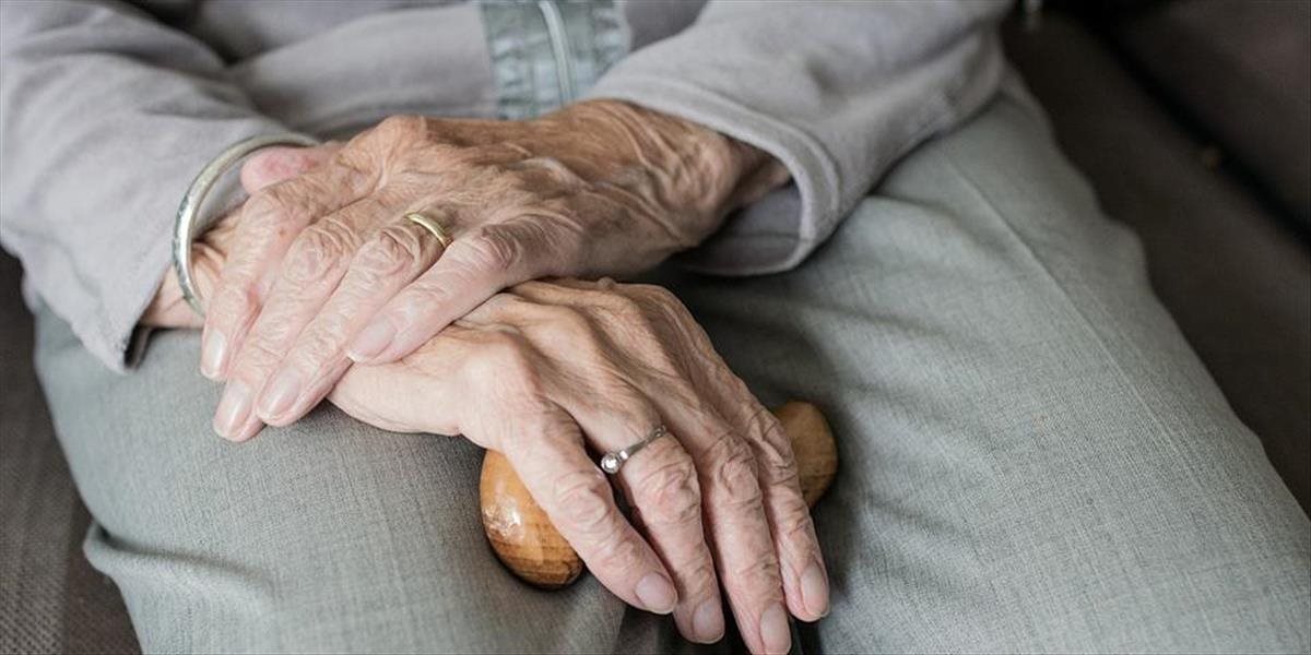 Sociálna poisťovňa začína vyplácať 14. dôchodok