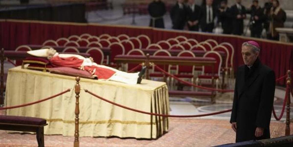 Pohreb Benedikta XVI. je naplánovaný na štvrtok 5. januára.