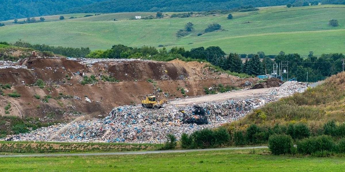 Odstránenie nelegálnej skládky v obci Jasov by mala stáť zhruba 5 miliónov eur
