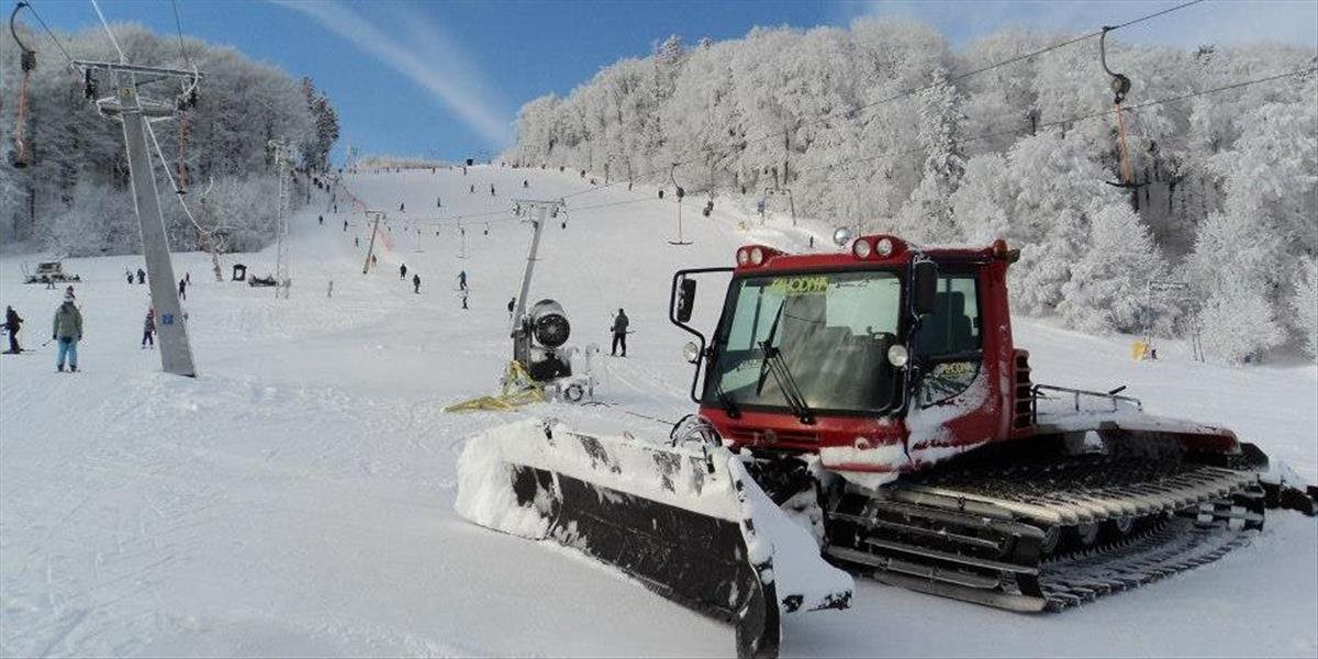 Lyžiarske trate v stredisku Jahodná pre nevhodné podmienky zatvorili