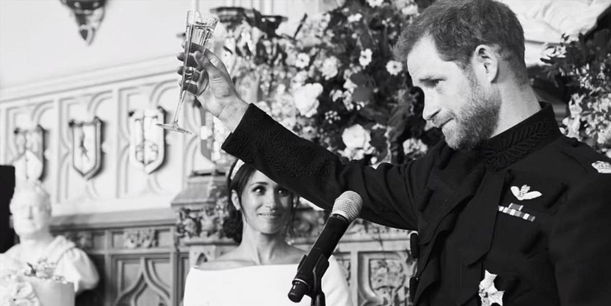 Princa Harryho kritizujú za odhalenia z jeho knihy