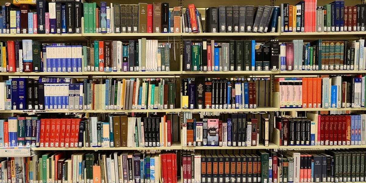 Knižnica v Nových Zámkoch bude aj v novom roku ponúkať bezplatnú donášku kníh