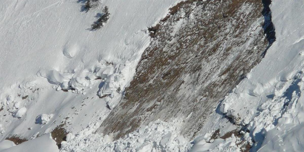 Horskí záchranári apelujú na turistov, aby nepodceňovali výstrahy pred lavínami
