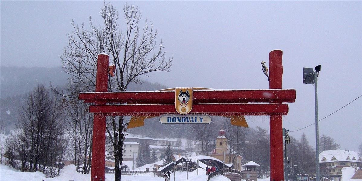 Horský prechod Donovaly je pre husté sneženie uzatvorený pre všetkú dopravu
