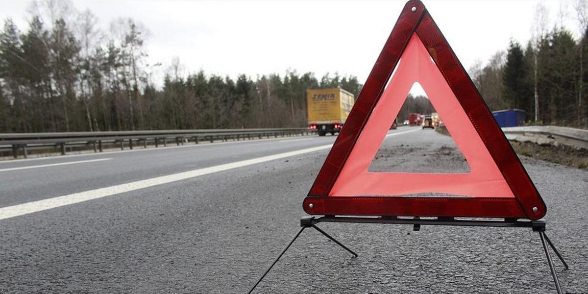 Dopravnú nehodu za obcou Kriváň neprežil 40-ročný vodič