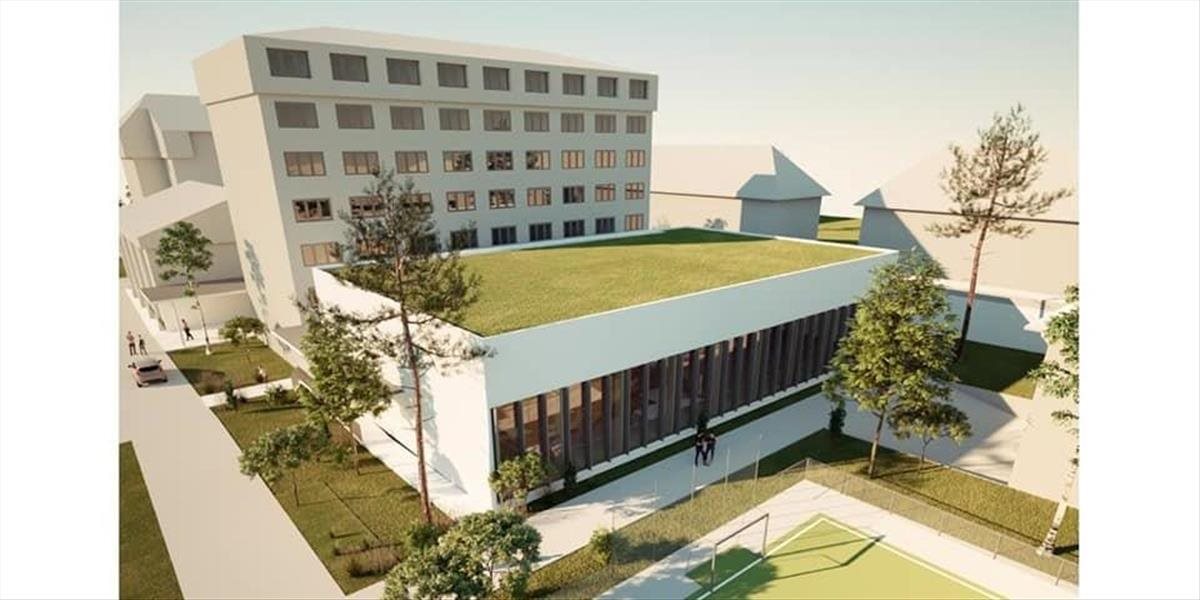 Pri Spojenej škole v Púchove postavia novú halu s učebňami, bude stáť dva milióny eur