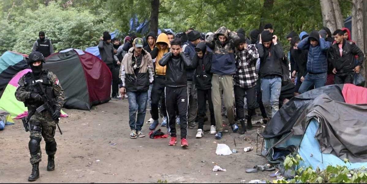 Pri maďarsko-srbských hraniciach strieľali proti sebe ilegálni migranti