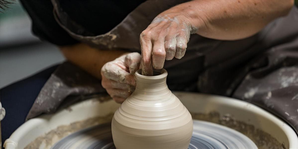 Múzeum v Rimavskej Sobote  vystavuje laténsku keramiku objavenú na pohrebisku v Drni