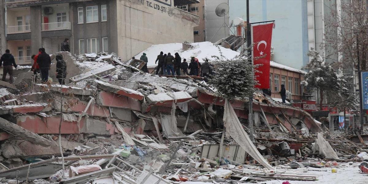 Počet mŕtvych po novom zemetrasení v Turecku a Sýrii stúpol na osem