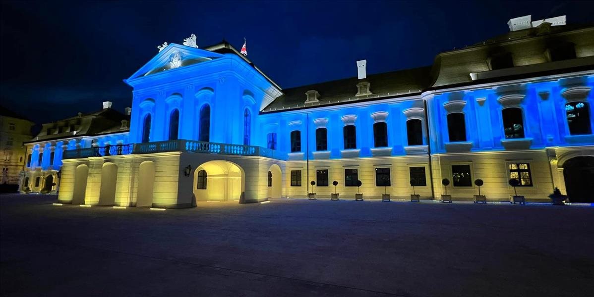 Bratislavský hrad a Prezidentský palác sa rozsvietia v ukrajinských farbách