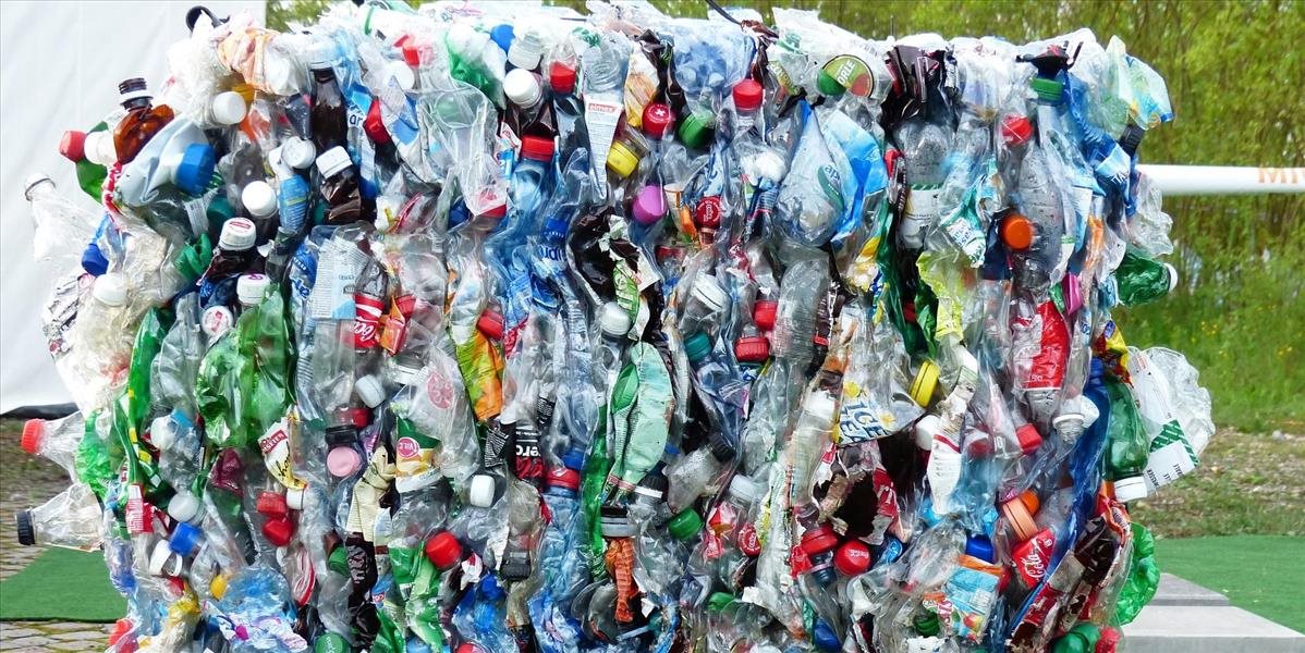 Len rozsiahla záväzná zmluva obmedzí celosvetové znečistenie plastmi