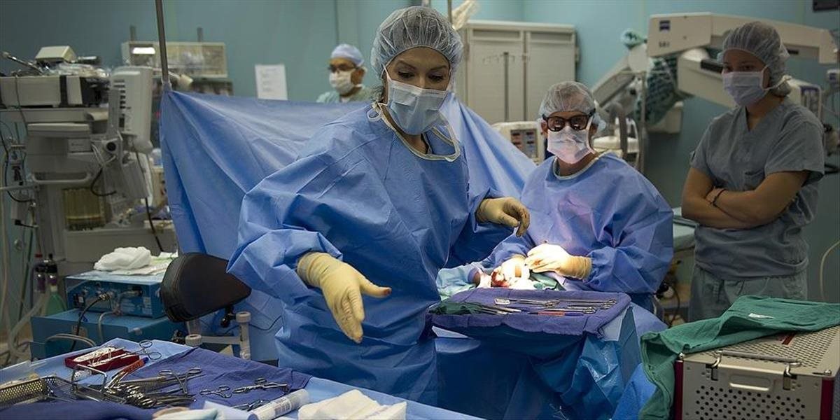 Moderná operatíva potrebuje kvalitné zdravotnícke pomôcky,  ich dostupnosť je ohrozená