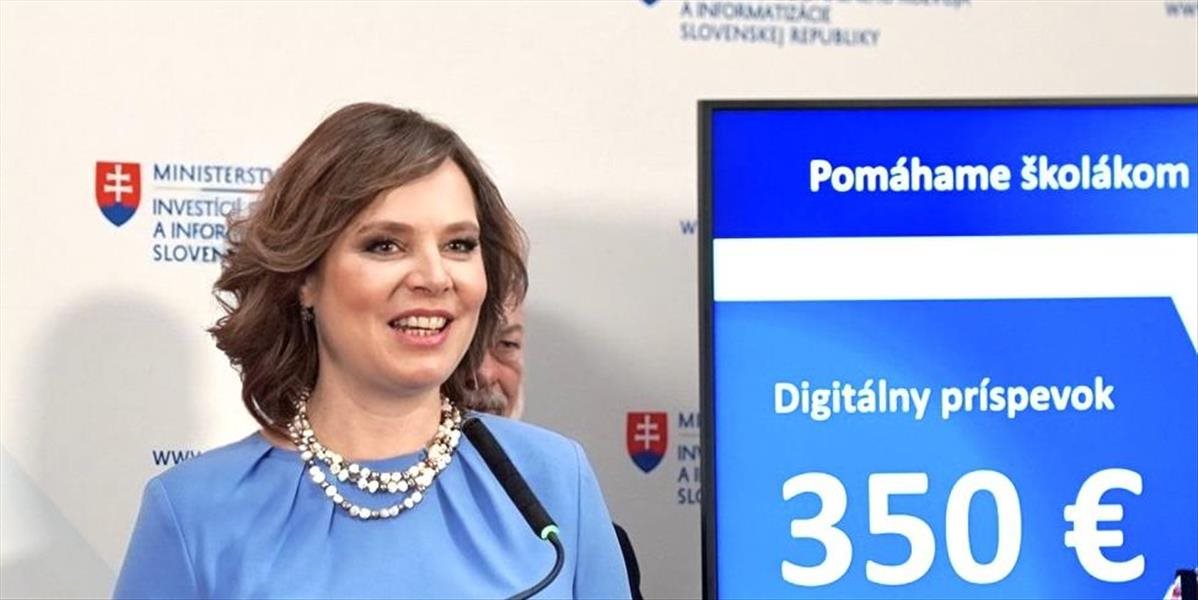 Vyše 150.000 žiakov dostane z EÚ 350 eur na nákup notebooku či tabletu