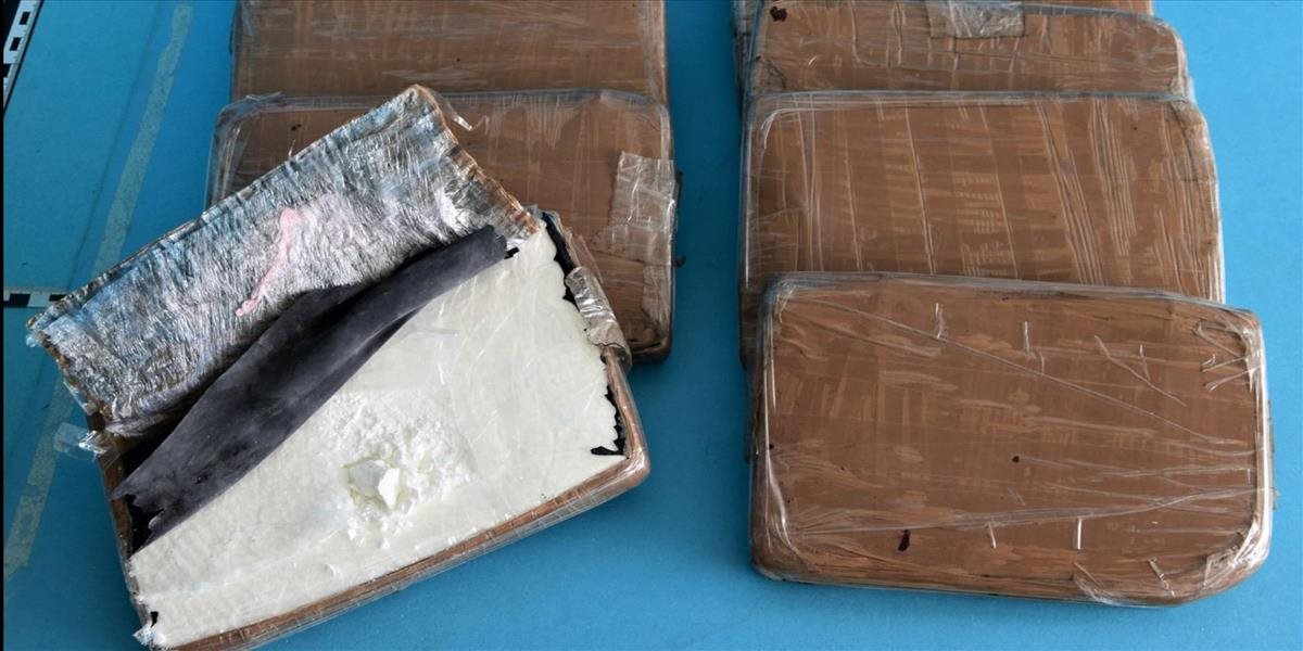 Na pobrežie Francúzska vyplavilo stovky kilogramov kokaínu