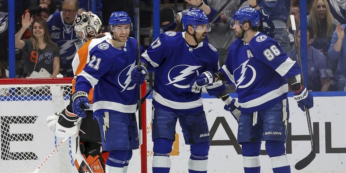 NHL: Černák sa vrátil do zostavy, Tampa Bay ukončila sériu prehier