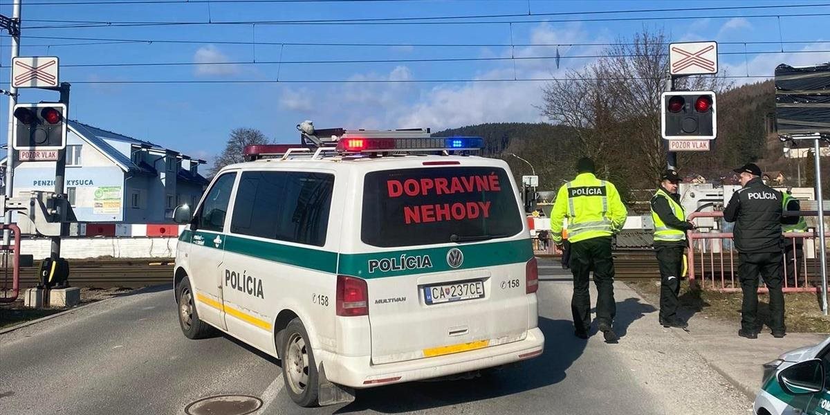 Na železničnom priecestí pri Kysuckom Novom Meste prešiel vlak 82 ročného muža