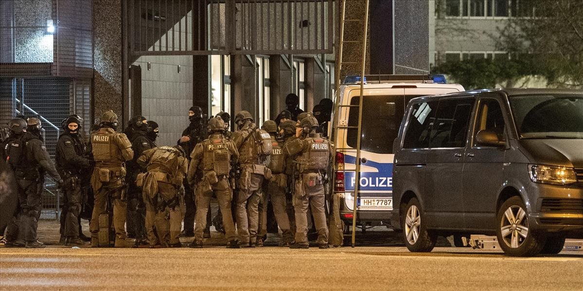 Polícia má indície, že páchateľ streľby v Hamburgu môže byť medzi obeťami