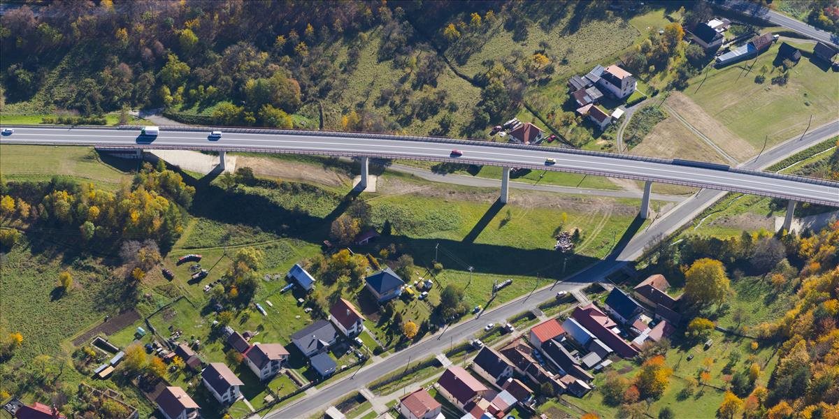 Pokuta za jazdu bez diaľničnej známky by mohla obsahovať aj jej úhradu