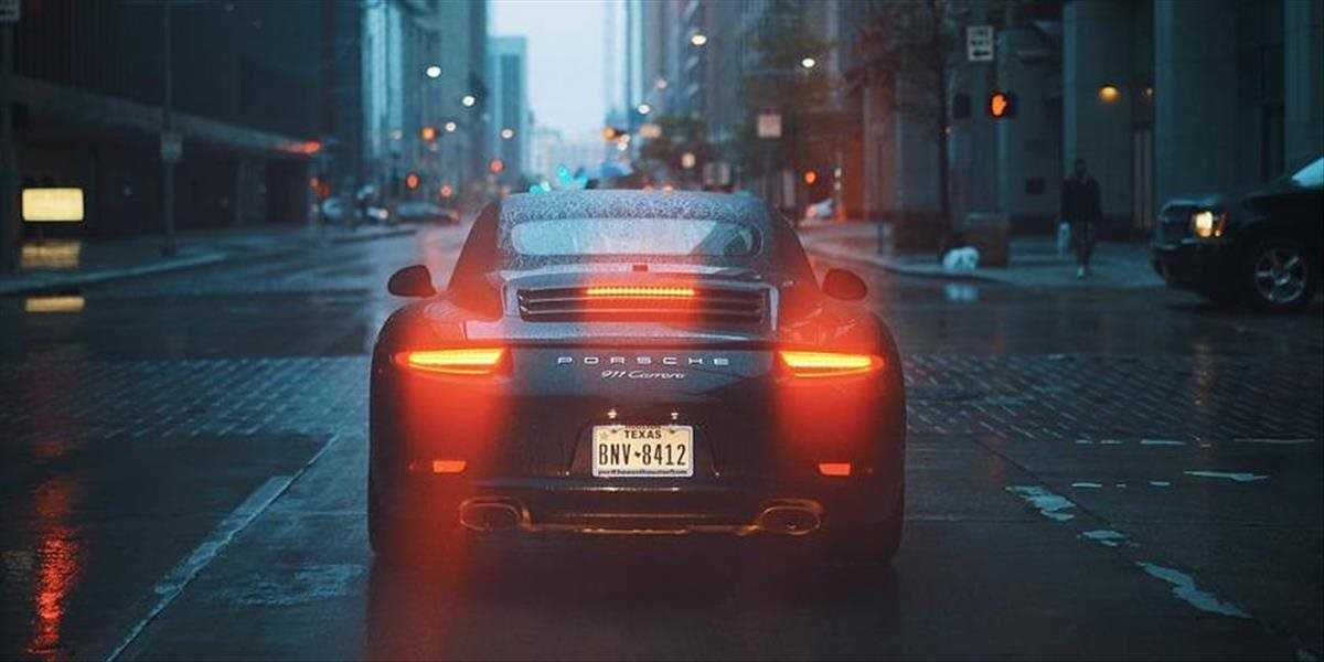 Výrobca luxusných áut Porsche zaznamenal za minulý rok rekordný zisk