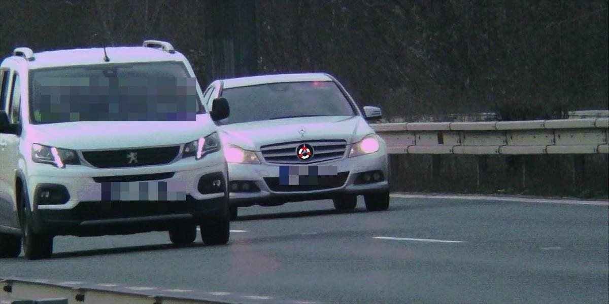 Polícia namerala na úseku D2 v Bratislave dvoch cestných pirátov