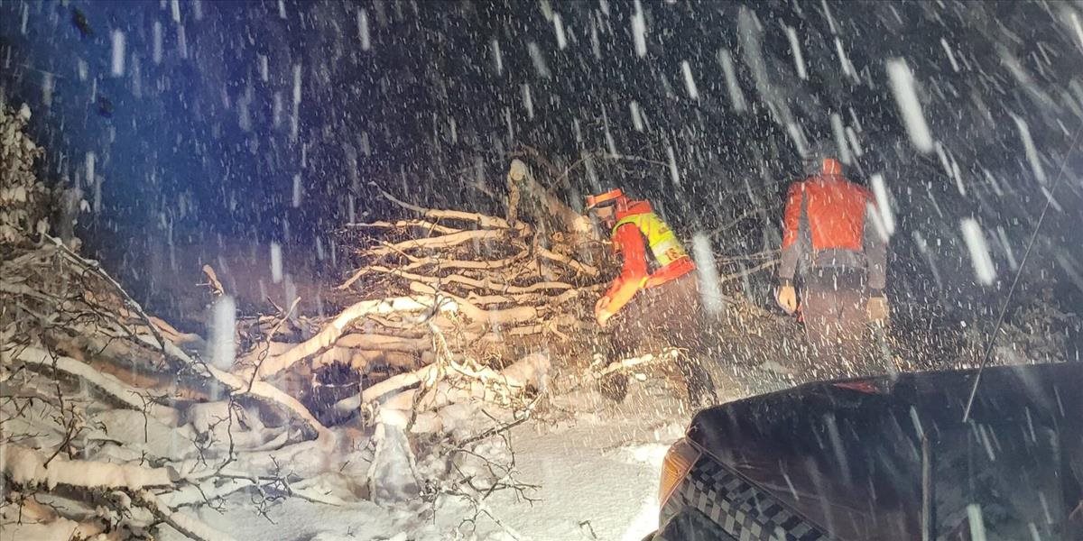 Záchranári pomáhali skialpinistovi v Nízkych Tatrách,v zlom počasí zablúdil