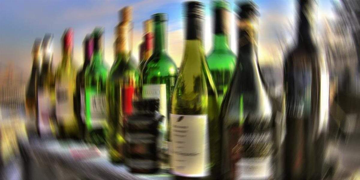 Dieťa alkoholika je náchylnejšie vypestovať si závislosť od alkoholu