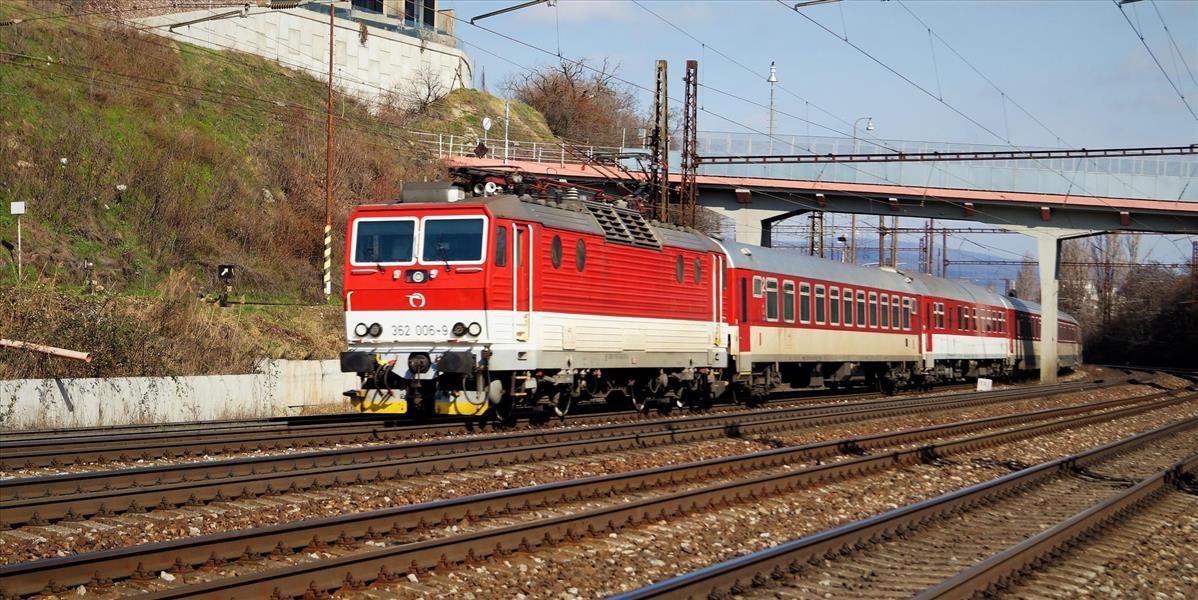 Doprava: ŽSR evidujú za posledný týždeň 13 smrteľných zrážok vlaku s osobou