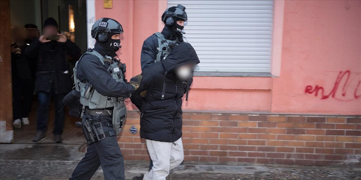 Za necelý rok zadržala rakúska polícia 700 prevádzačov