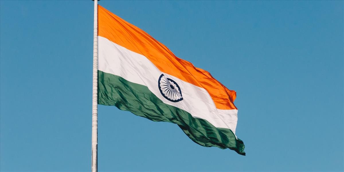 Na vládnej akcii v Indii zomrelo na následky úpalu 11 ľudí