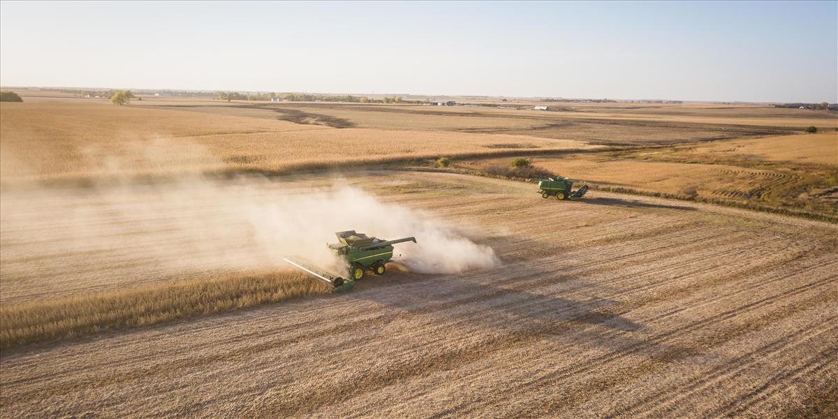 EÚ skúma zákaz dovozu ukrajinského obilia a chystá druhý balík pomoci farmárom