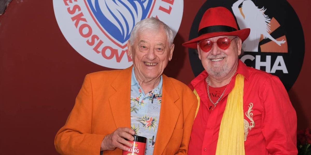 Bývalý hokejista Šťastný sa musí ospravedlniť Golonkovi za slová o komunistovi a eštébákovi