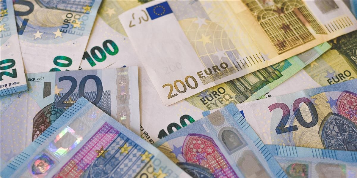 Občania ohrození chudobou by mohli dostať jednorazový príspevok 500 eur