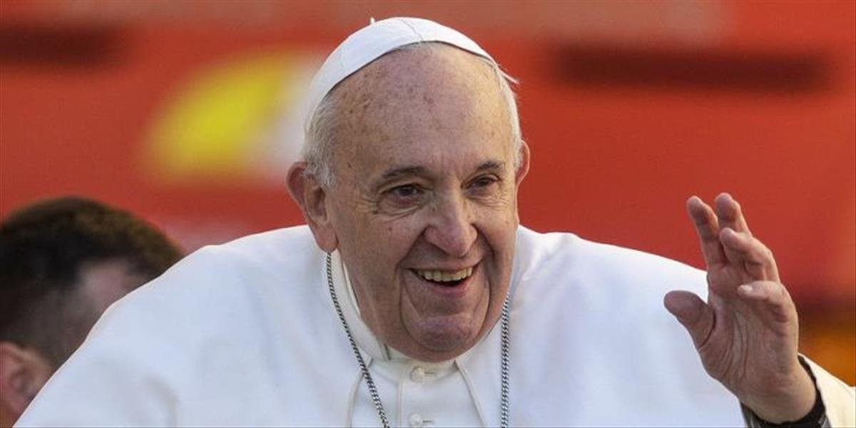 Pápež vyjadril ochotu vrátiť domorodé artefakty z Vatikánskych múzeí