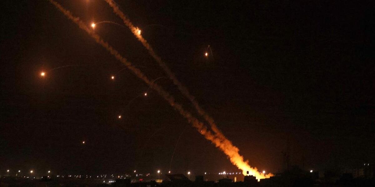 Izraelská armáda reagovala na raketové útoky z pásma Gazy tankovou paľbou