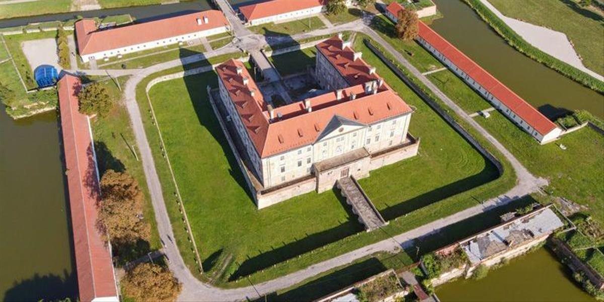 V meste Holíč otvorili turistickú sezónu na zámku podujatím Vivat Holíč