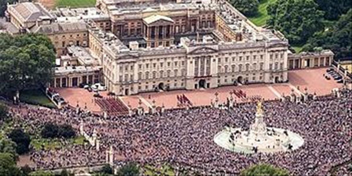 Corgiov v Buckinghamskom paláci vystriedalo sučie duo Jack Russell