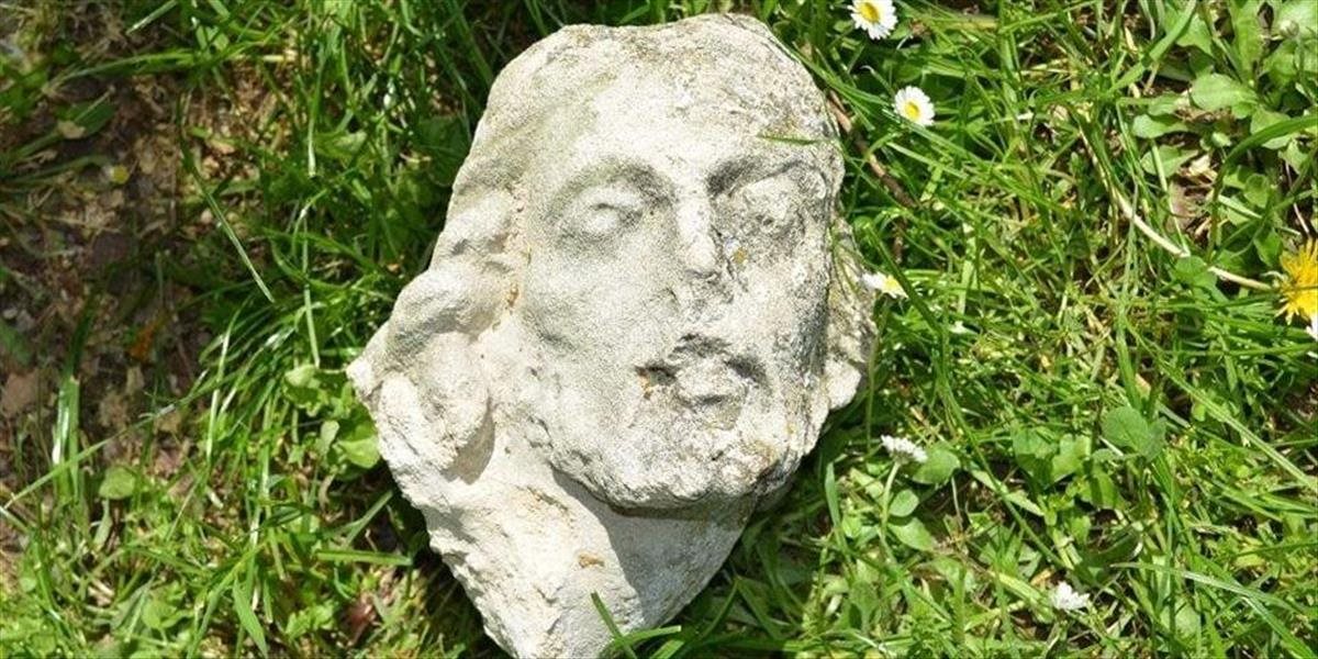 Vandal poškodil sochu Ježiša Krista, hrozí mu niekoľkoročný pobyt za mrežami