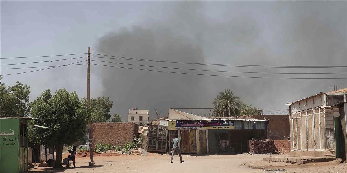 Boje v Sudáne pokračujú už 26. deň, od ich vypuknutia zahynulo už viac ako 750 ľudí