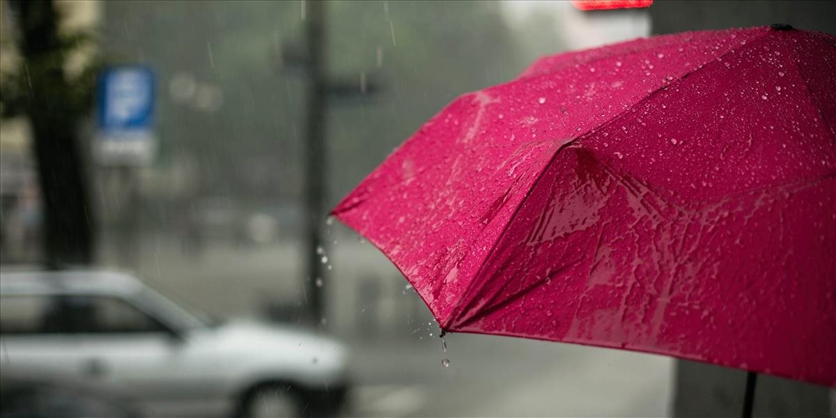 Meteorológovia varujú pred dažďom, na utorok a stredu vydali výstrahy