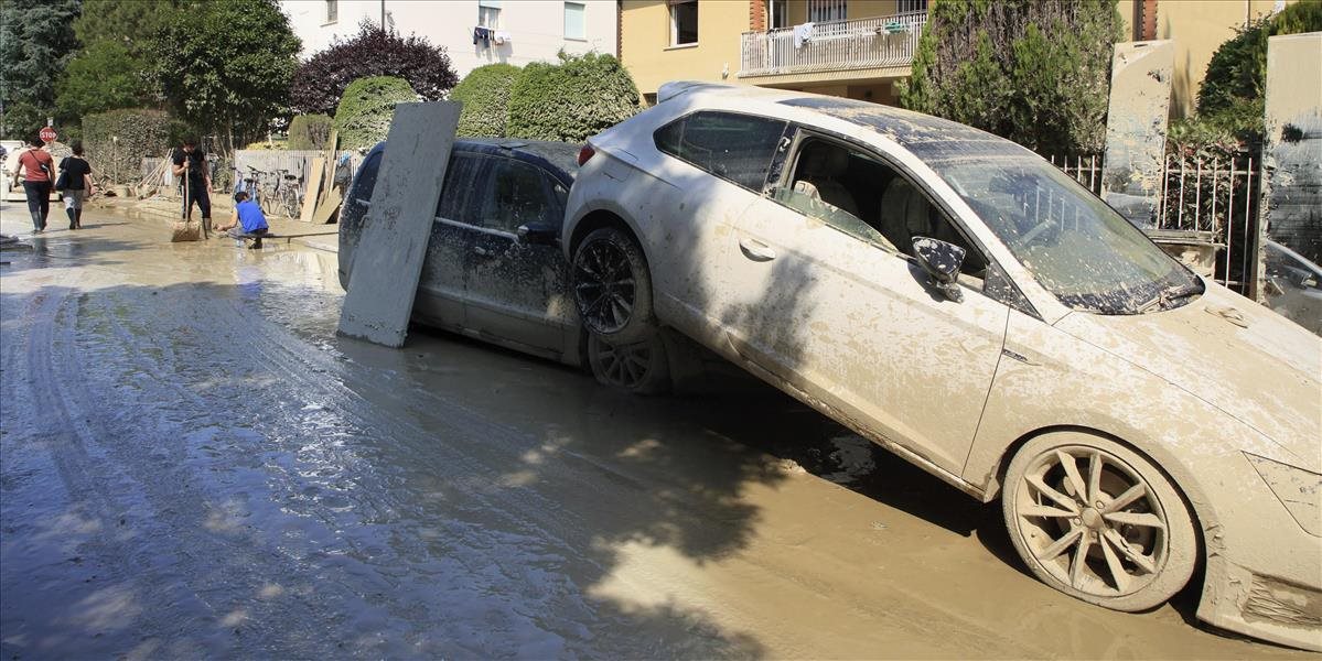Ničivé záplavy v Taliansku si vyžiadali najmenej 15 obetí