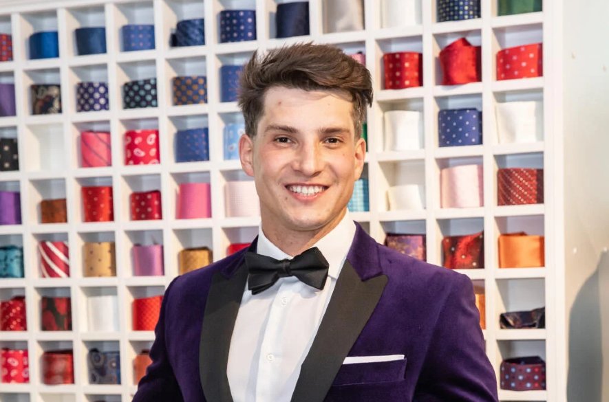 Najkrajším mužom Slovenska sa stal Tomáš Benko šerpu Mistrovi odovzdal