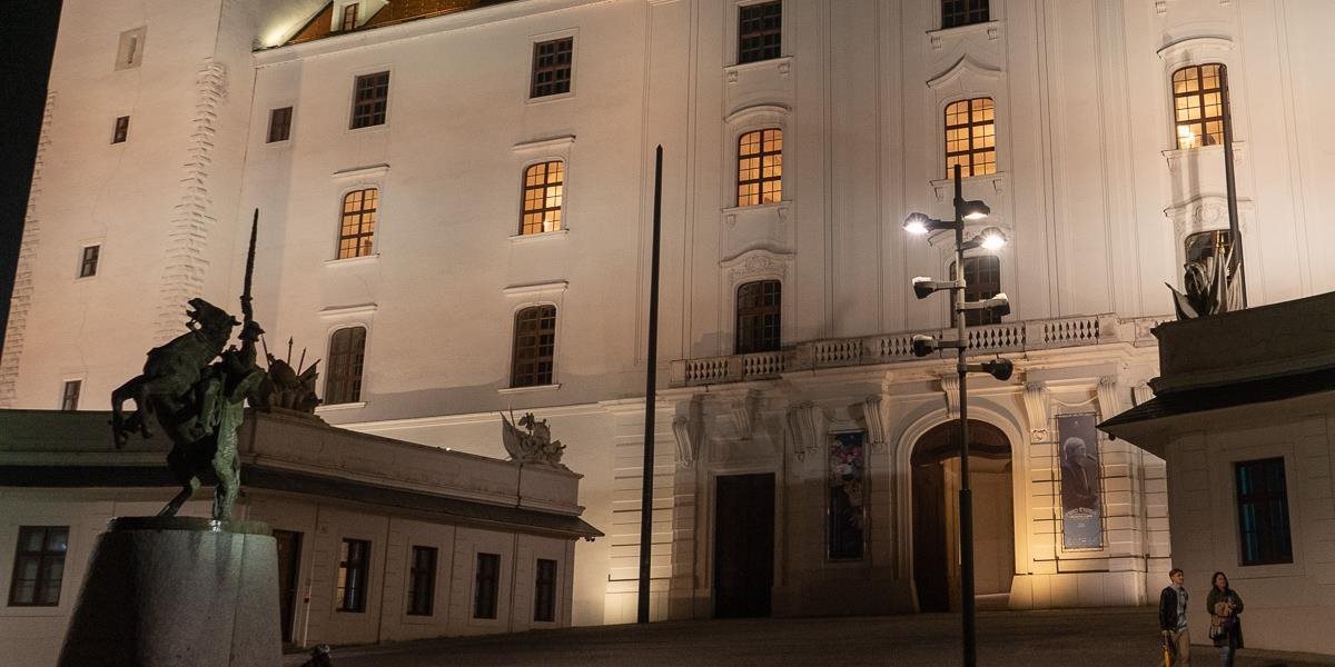 Od vyhorenia Bratislavského hradu uplynulo 212 rokov