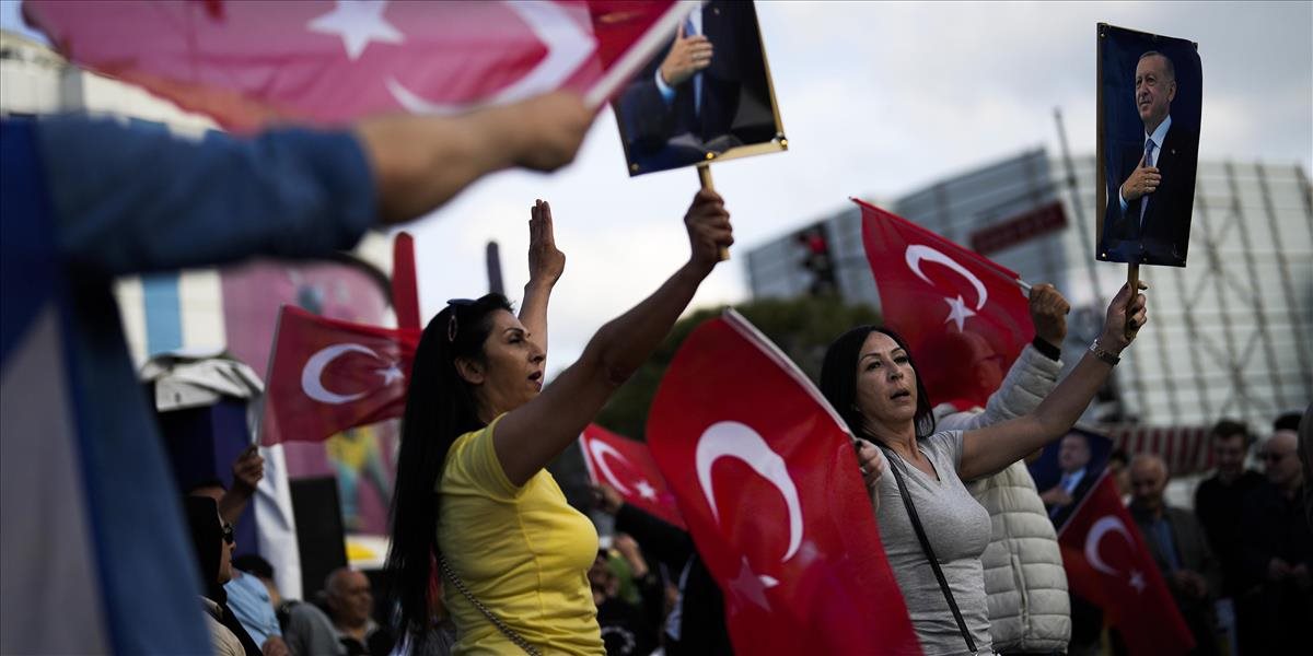 V Turecku sa začalo prelomové druhé kolo prezidentských volieb