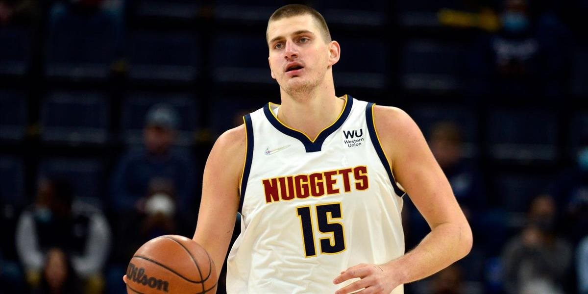 Denver zvíťazil v úvodnom zápase finálovej série nad Miami 104:93