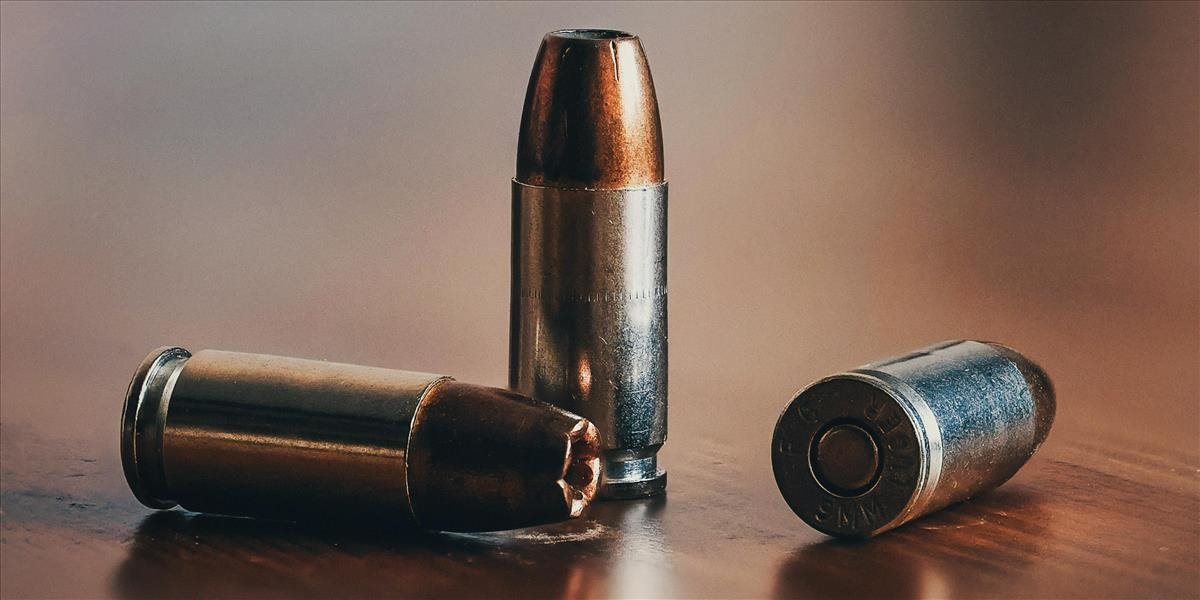 "Opilecká hra" s tragickým koncom: 55-ročný muž zastrelil matku troch detí