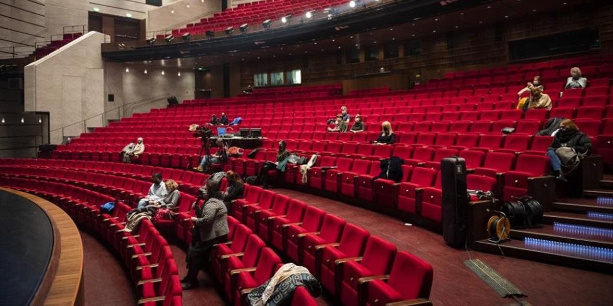 SLOVENSKÉ NÁRODNÉ DIVADLO PREDSTAVUJE 104. DIVADELNÚ SEZÓNU